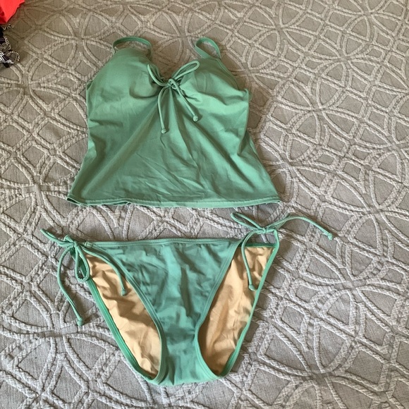 Victoria’s Secret swimming suit - Picture 1 of 1